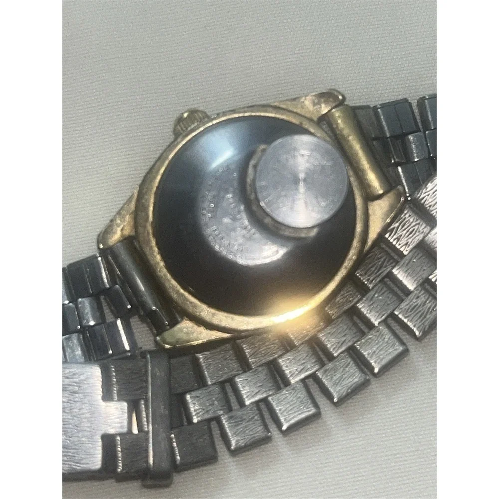 Vintage Timex Electric Ladies Watch Analog‎ Gold Tone Wrist Tested Needs Battery